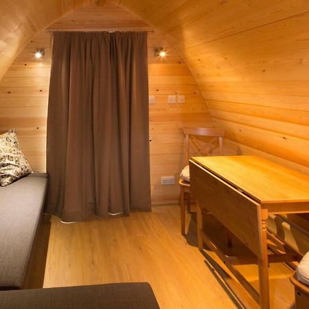 Lupin Glamping Pod Hotell Cheltenham Eksteriør bilde